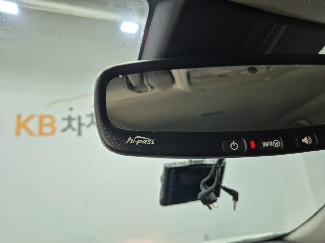 6081001482R17.jpg