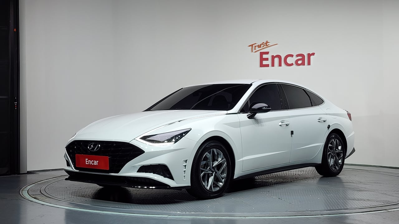 2022 Hyundai Sonata, photo 1 of 1