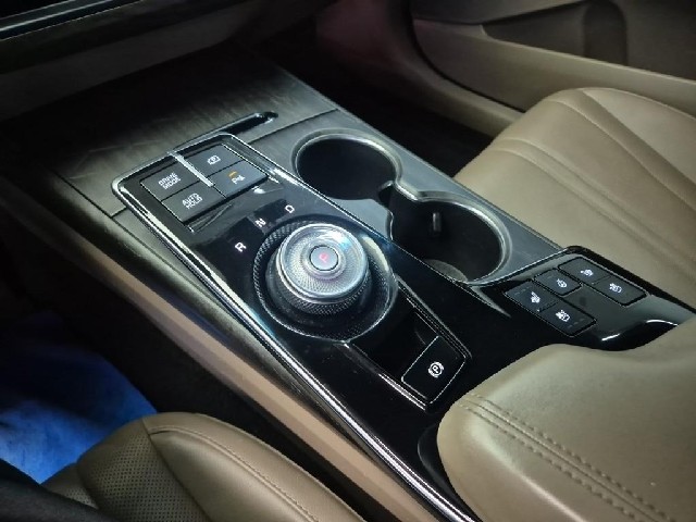 6081501864R8.jpg