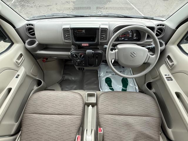 0580637A30261030W00101.jpg