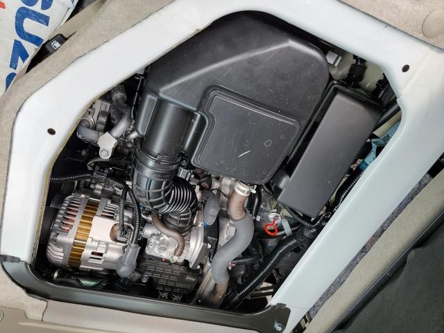 0802736A30240411W00113.jpg