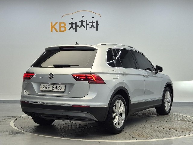 6071500721R3.jpg
