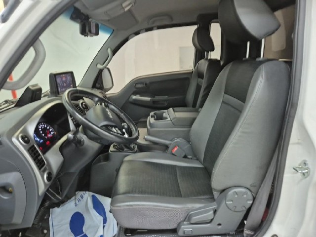 6061002765R10.jpg