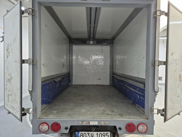 6061002765R18.jpg