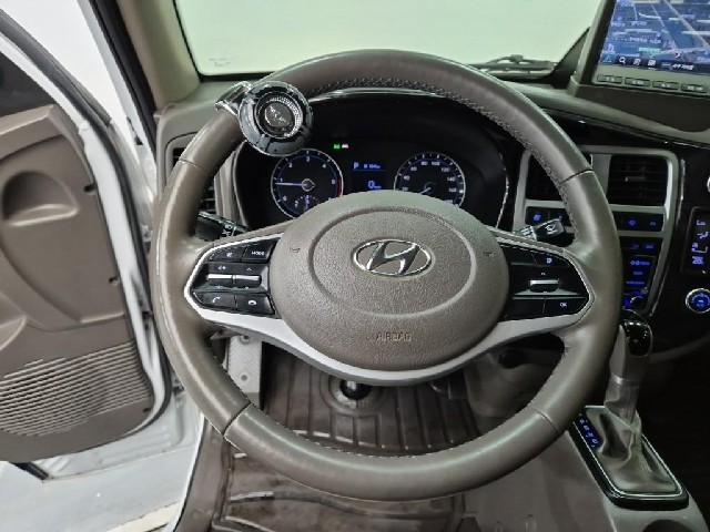 6081001670R9.jpg