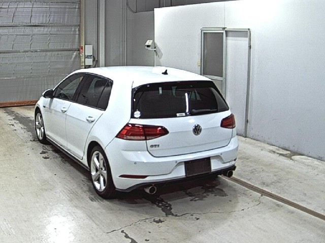 d8ffc30a975ce5c0d8c0ab3231047bcf.jpg