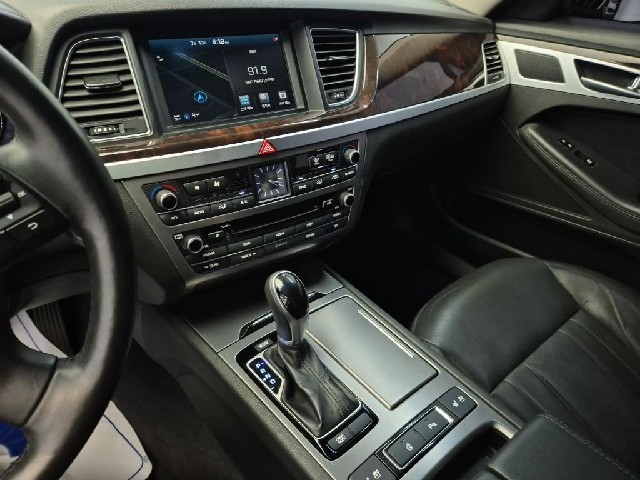 6071000670R10.jpg