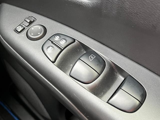 0551630A30261030W00219.jpg