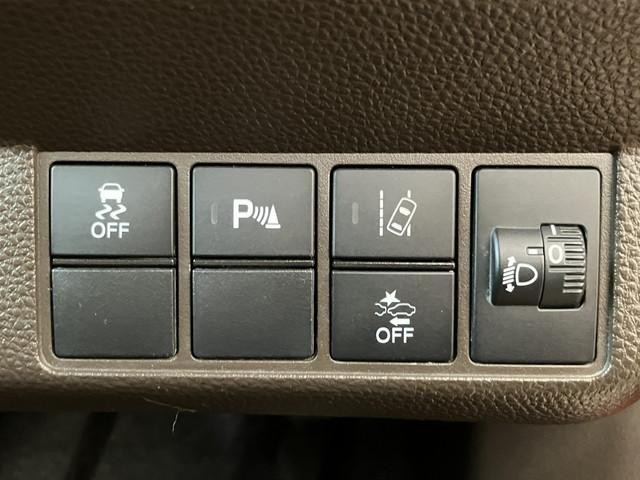0303629A30261023W00104.jpg
