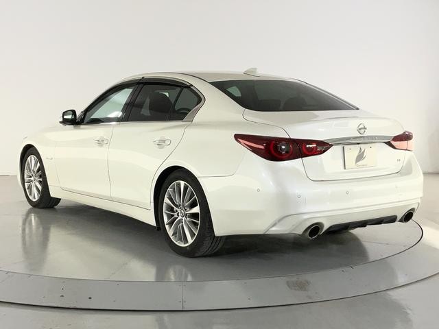 0504839A30261023W00904.jpg