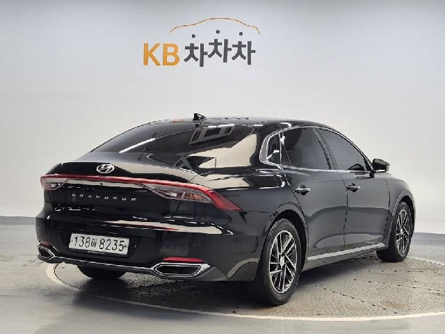 6091000218R3.jpg