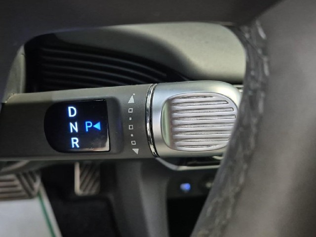 6081502032R8.jpg