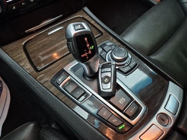 6031001136R8.jpg