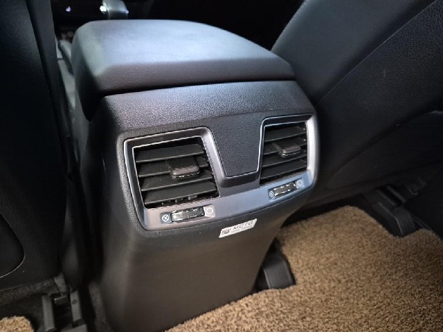 6081502018R17.jpg