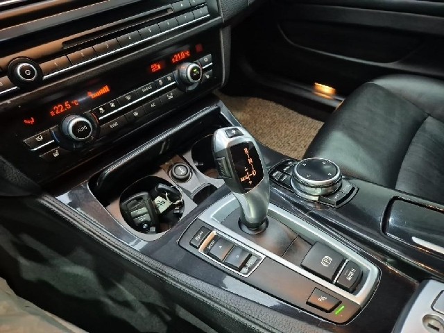 6071001027R8.jpg