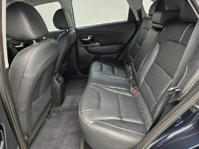 6081501582R12.jpg