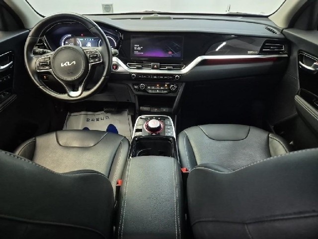6081501582R7.jpg