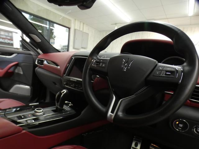 9510132A30251110W00105.jpg