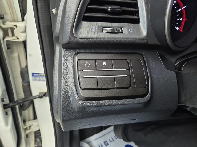 6081501970R17.jpg