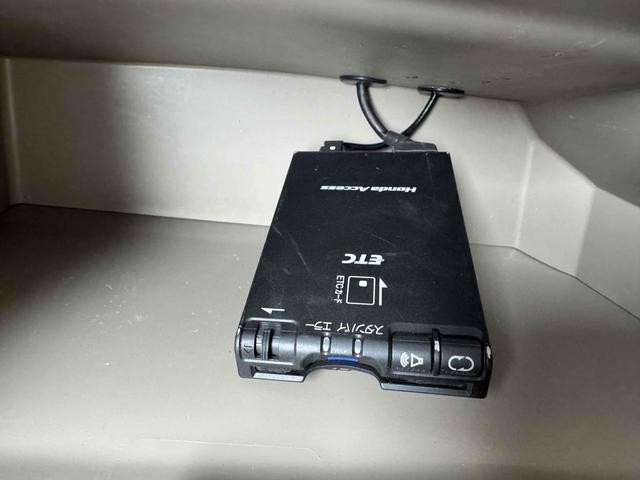 1001503A30260921W00304.jpg