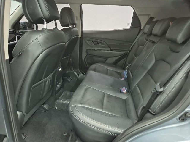 6081002198R12.jpg