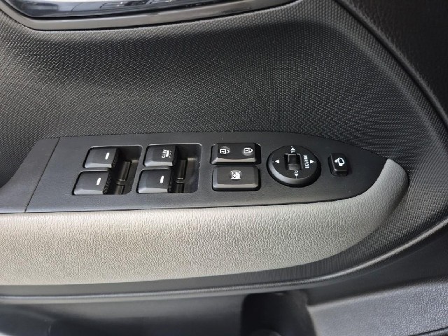 6041501879R15.jpg