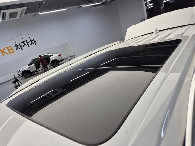 6081502147R13.jpg
