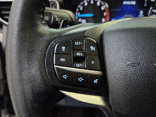 6081502147R15.jpg