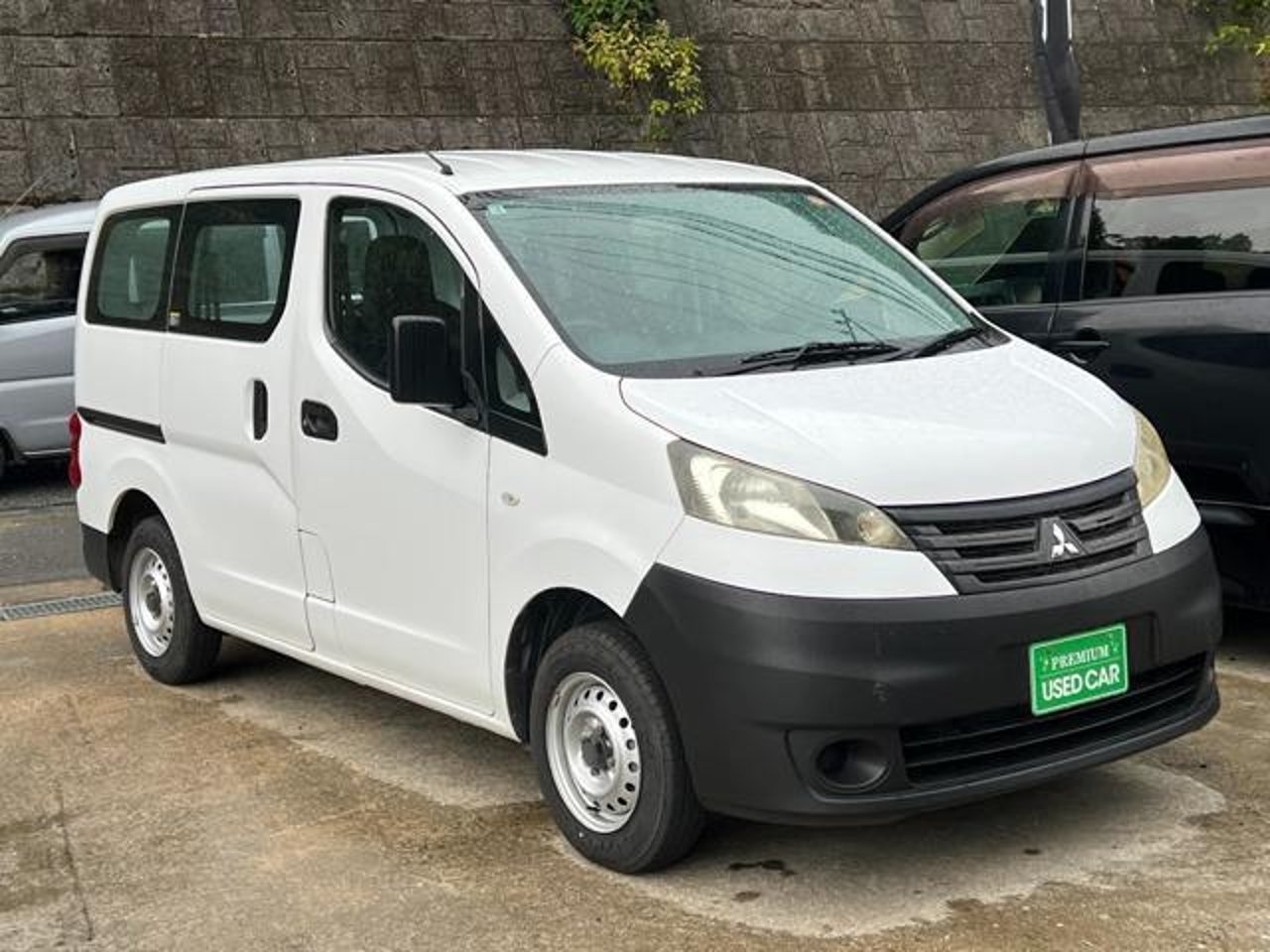 2019 Mitsubishi Delica, photo 1 of 1