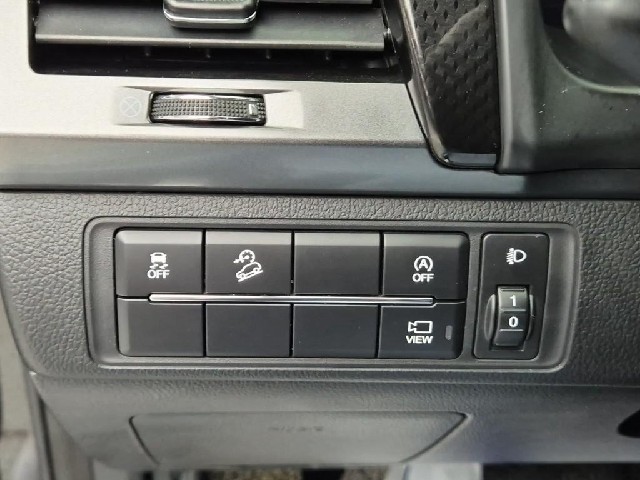 6091000025R17.jpg