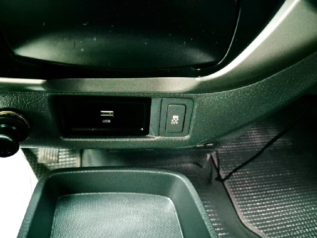 4061500243R17.jpg