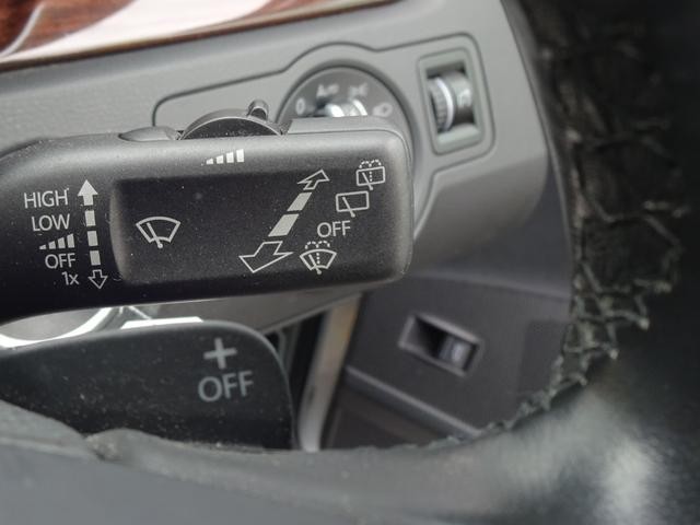 0902366A30260713W00215.jpg