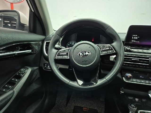 6071001493R8.jpg