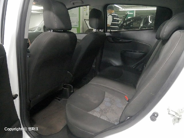 6051500614R11.jpg