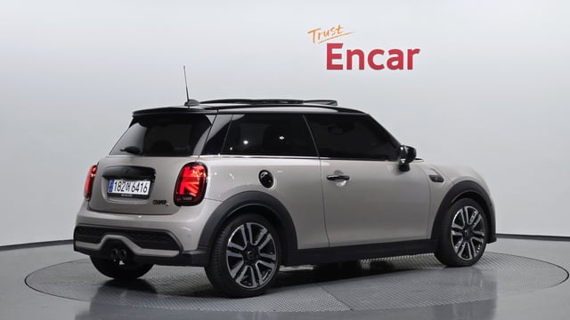 eccc341e977f0ed76dc783a894de4a62.jpeg
