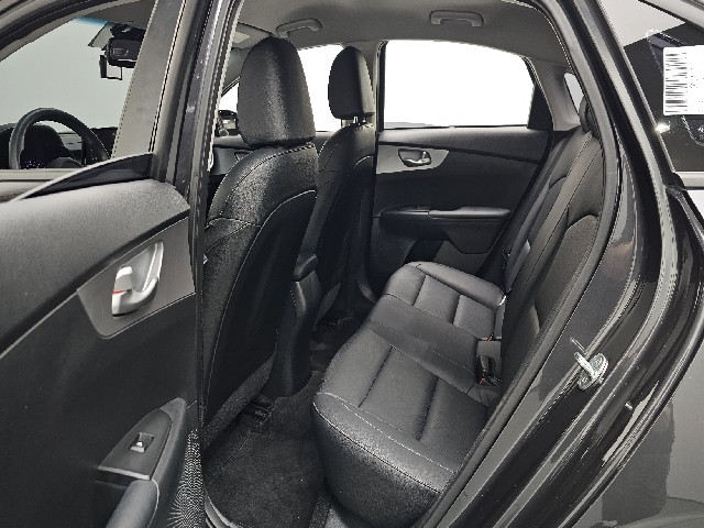 4e9b8f9ed4cf1f262cefa2295a81008f.jpeg