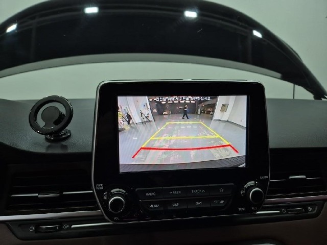 6051000942R14.jpg