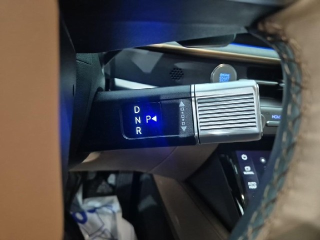 6081001583R8.jpg