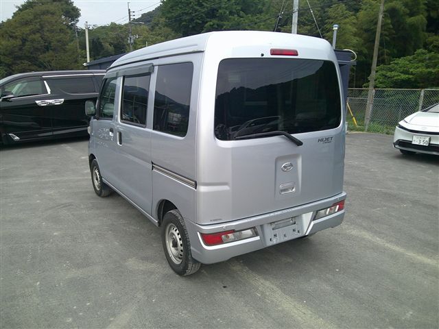 05.jpg