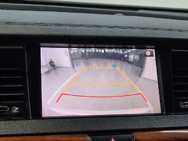 6051500497R15.jpg