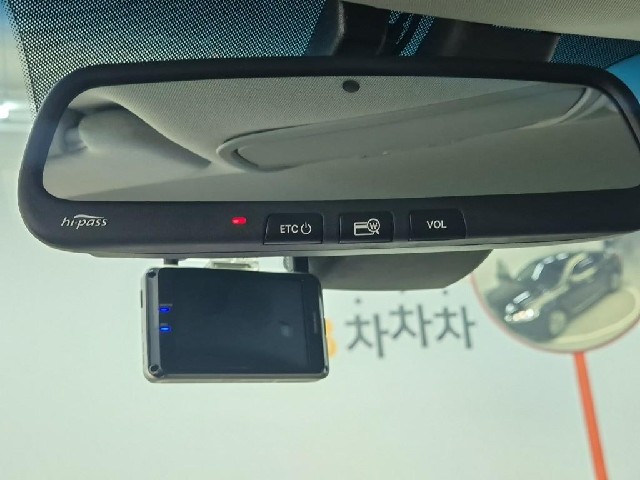 6051500317R16.jpg