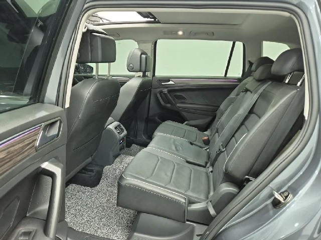 6071001613R12.jpg