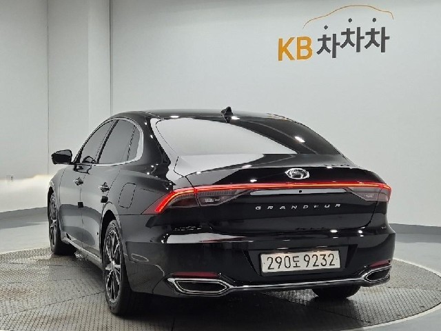 6071000354R2.jpg