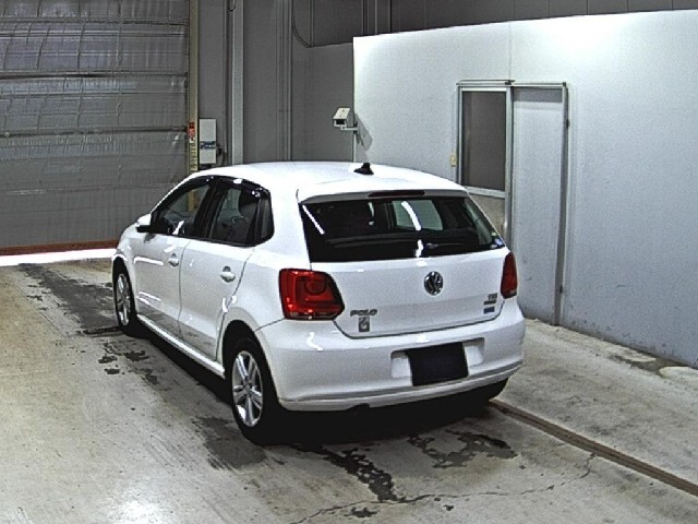 f6a30caef2c2e3194cbfb456bfb3db50.jpg