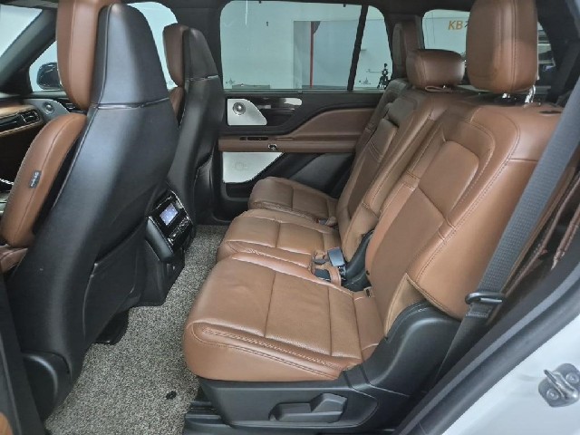 6071501287R12.jpg