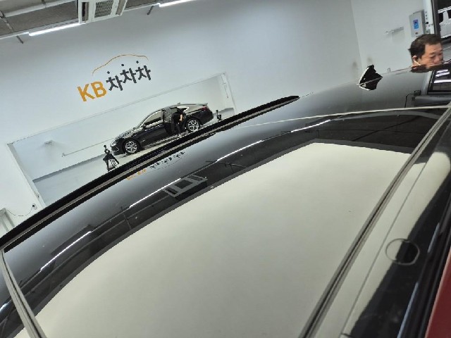 6071000235R13.jpg