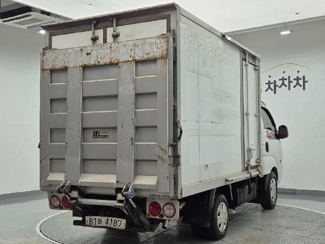 6061000711R3.jpg