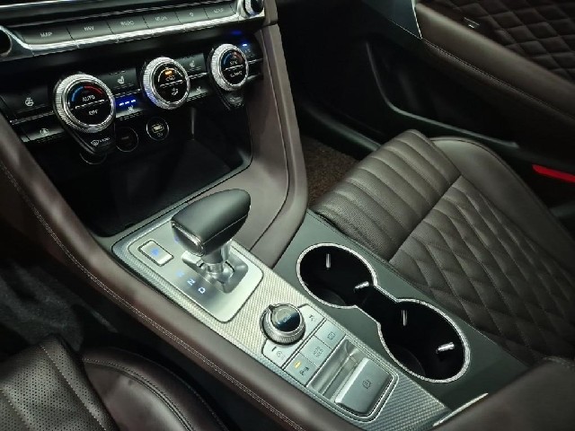 6071001975R8.jpg