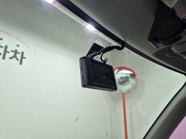 6081000963R16.jpg