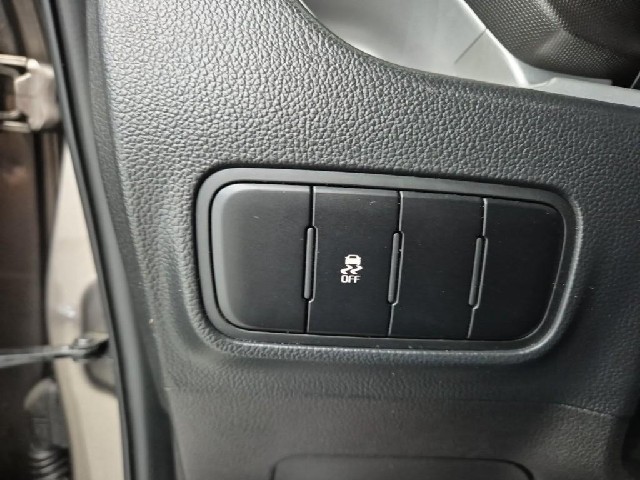 6081000963R18.jpg